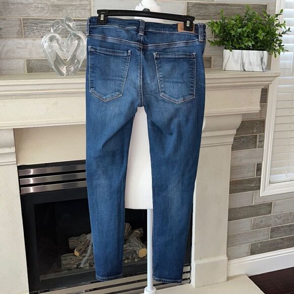 American Eagle Next Level Stretch Destructed Jeans Size 6 - Picture 5 of 10